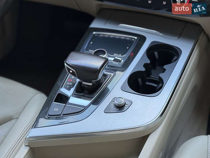 Позашляховик / Кросовер Audi Q7 2017 в Одесі фото 38 Позашляховик / Кросовер Audi Q7 2017 в Одесі