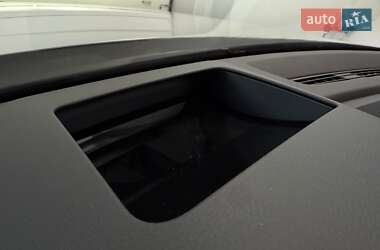 Позашляховик / Кросовер Audi Q7 2020 в 