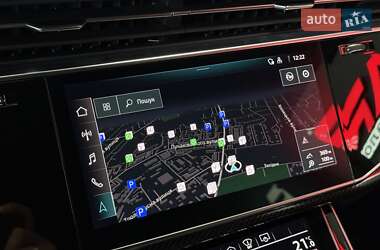 Позашляховик / Кросовер Audi Q7 2020 в 