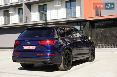 Внедорожник / Кроссовер Audi Q7 2019 в 