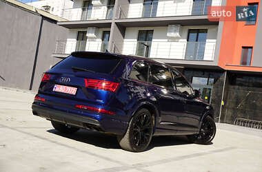 Внедорожник / Кроссовер Audi Q7 2019 в 
