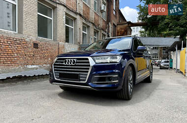 Внедорожник / Кроссовер Audi Q7 2019 в 
