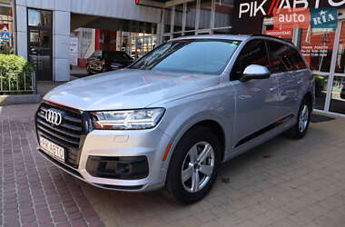 Позашляховик / Кросовер Audi Q7 2019 в 