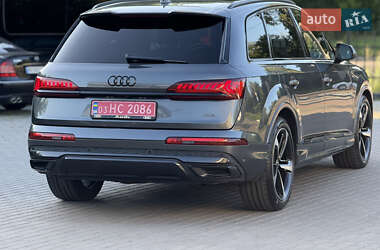 Внедорожник / Кроссовер Audi Q7 2021 в 