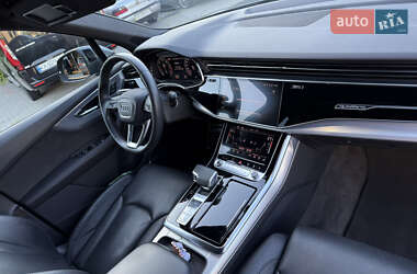 Внедорожник / Кроссовер Audi Q7 2021 в 