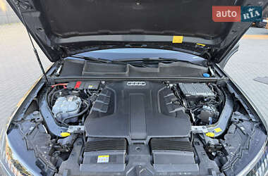 Внедорожник / Кроссовер Audi Q7 2021 в 