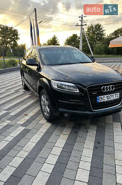 Позашляховик / Кросовер Audi Q7 2008 в 