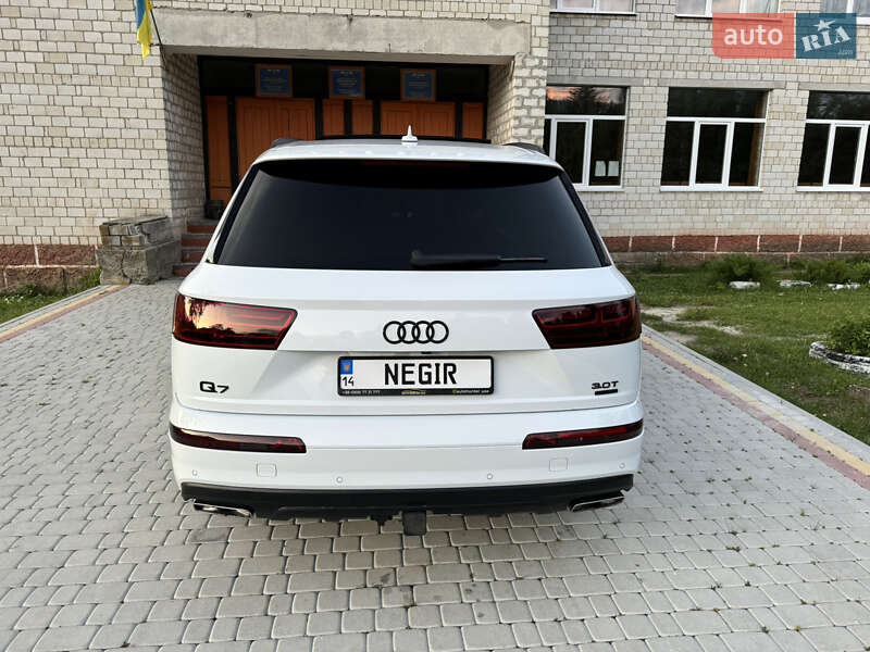 Позашляховик / Кросовер Audi Q7 2018 в Самборі