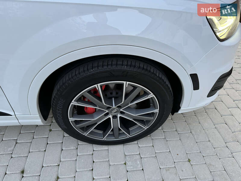 Позашляховик / Кросовер Audi Q7 2018 в Самборі