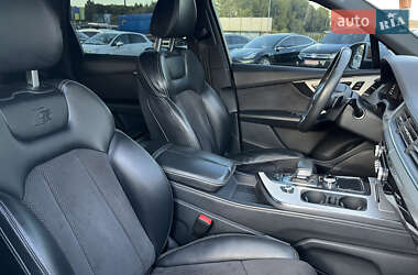 Внедорожник / Кроссовер Audi Q7 2018 в 