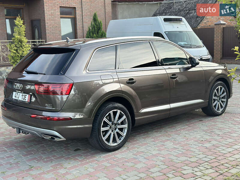 Внедорожник / Кроссовер Audi Q7 2017 в Владимире