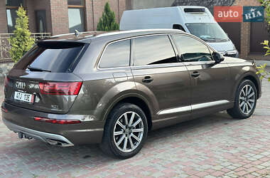 Внедорожник / Кроссовер Audi Q7 2017 в 