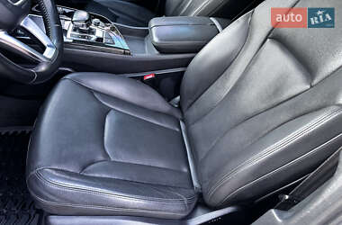 Внедорожник / Кроссовер Audi Q7 2017 в 