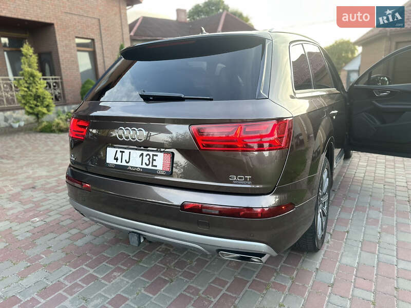 Внедорожник / Кроссовер Audi Q7 2017 в Владимире