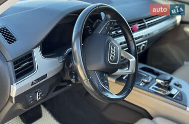 Внедорожник / Кроссовер Audi Q7 2017 в 