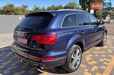 Позашляховик / Кросовер Audi Q7 2015 в 