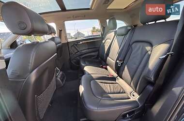Позашляховик / Кросовер Audi Q7 2015 в 