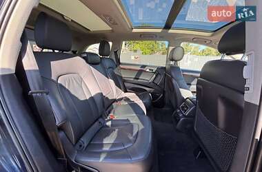 Позашляховик / Кросовер Audi Q7 2015 в 