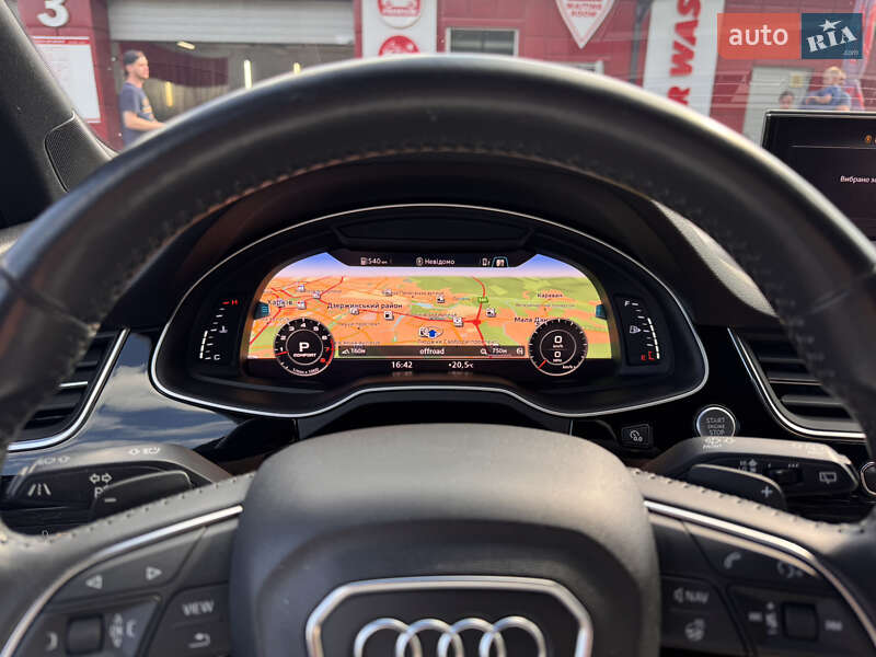 Внедорожник / Кроссовер Audi Q7 2017 в Харькове