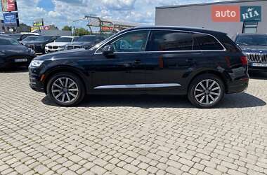 Внедорожник / Кроссовер Audi Q7 2016 в 