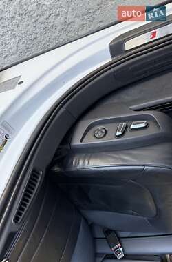 Внедорожник / Кроссовер Audi Q7 2014 в 