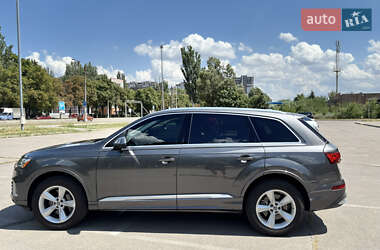 Внедорожник / Кроссовер Audi Q7 2020 в 