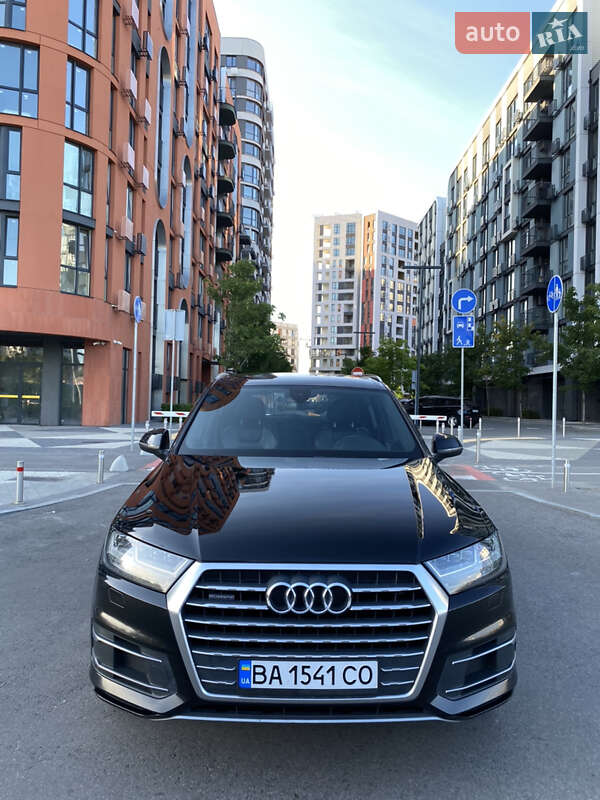 Audi Q7 2017