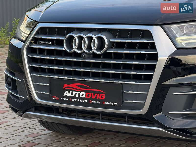 Позашляховик / Кросовер Audi Q7 2017 в Луцьку
