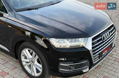 Внедорожник / Кроссовер Audi Q7 2017 в 