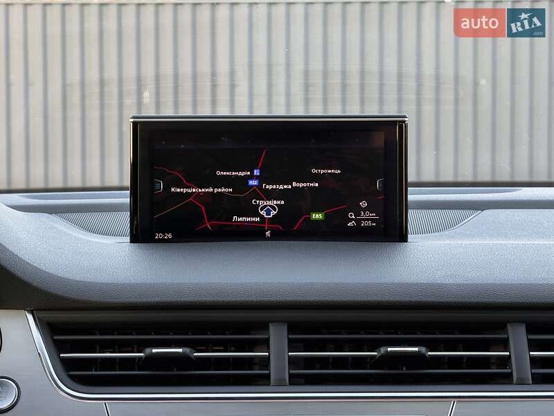 Позашляховик / Кросовер Audi Q7 2017 в Луцьку