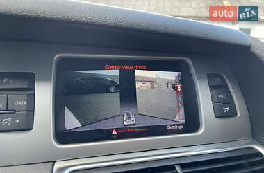 Внедорожник / Кроссовер Audi Q7 2015 в 