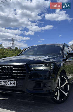 Внедорожник / Кроссовер Audi Q7 2018 в 