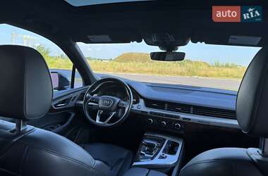 Внедорожник / Кроссовер Audi Q7 2018 в 