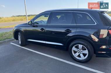 Внедорожник / Кроссовер Audi Q7 2018 в 