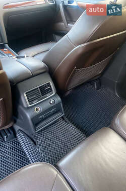 Внедорожник / Кроссовер Audi Q7 2011 в 