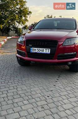 Внедорожник / Кроссовер Audi Q7 2006 в 