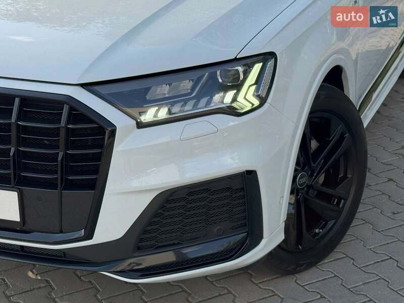 Позашляховик / Кросовер Audi Q7 2020 в Хмельницькому
