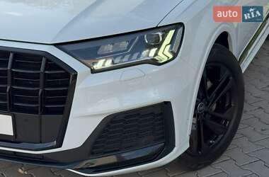 Внедорожник / Кроссовер Audi Q7 2020 в 