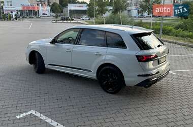 Внедорожник / Кроссовер Audi Q7 2020 в 