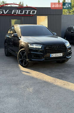 Внедорожник / Кроссовер Audi Q7 2019 в 
