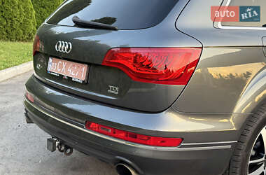 Внедорожник / Кроссовер Audi Q7 2013 в 
