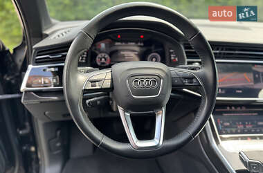 Внедорожник / Кроссовер Audi Q7 2020 в 