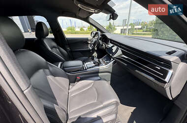Внедорожник / Кроссовер Audi Q7 2020 в 