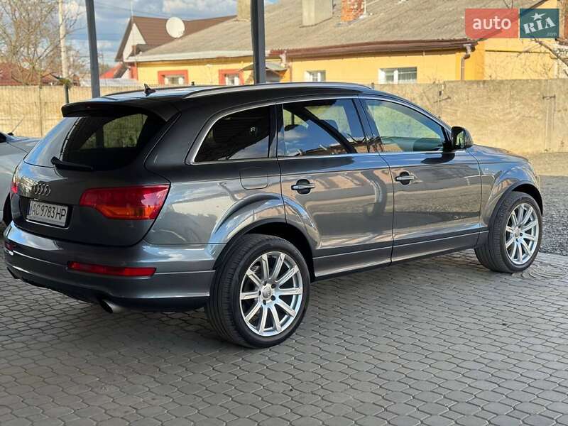 Внедорожник / Кроссовер Audi Q7 2007 в Луцке