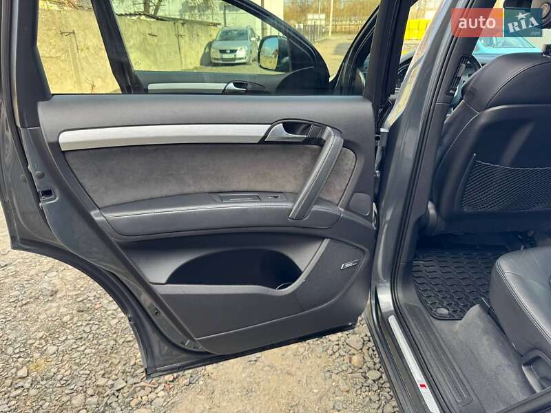 Внедорожник / Кроссовер Audi Q7 2007 в Луцке
