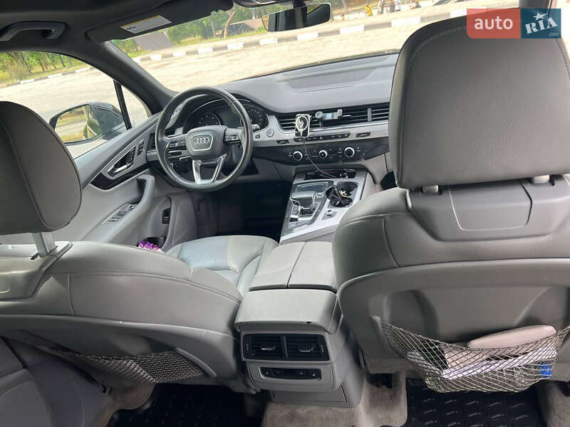 Внедорожник / Кроссовер Audi Q7 2017 в Запорожье