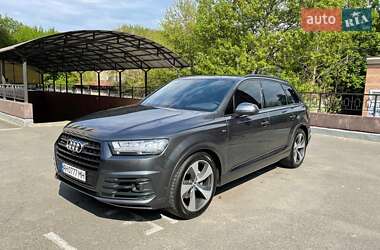 Позашляховик / Кросовер Audi Q7 2016 в Тальному