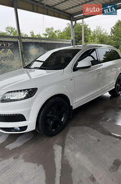 Внедорожник / Кроссовер Audi Q7 2014 в 