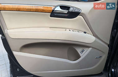 Внедорожник / Кроссовер Audi Q7 2007 в 