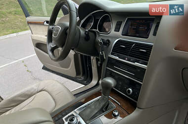 Внедорожник / Кроссовер Audi Q7 2013 в 